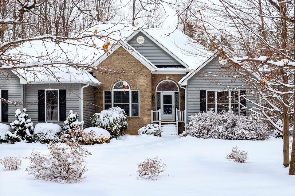 Home Security Checklist: What to Do Before Going on Vacation