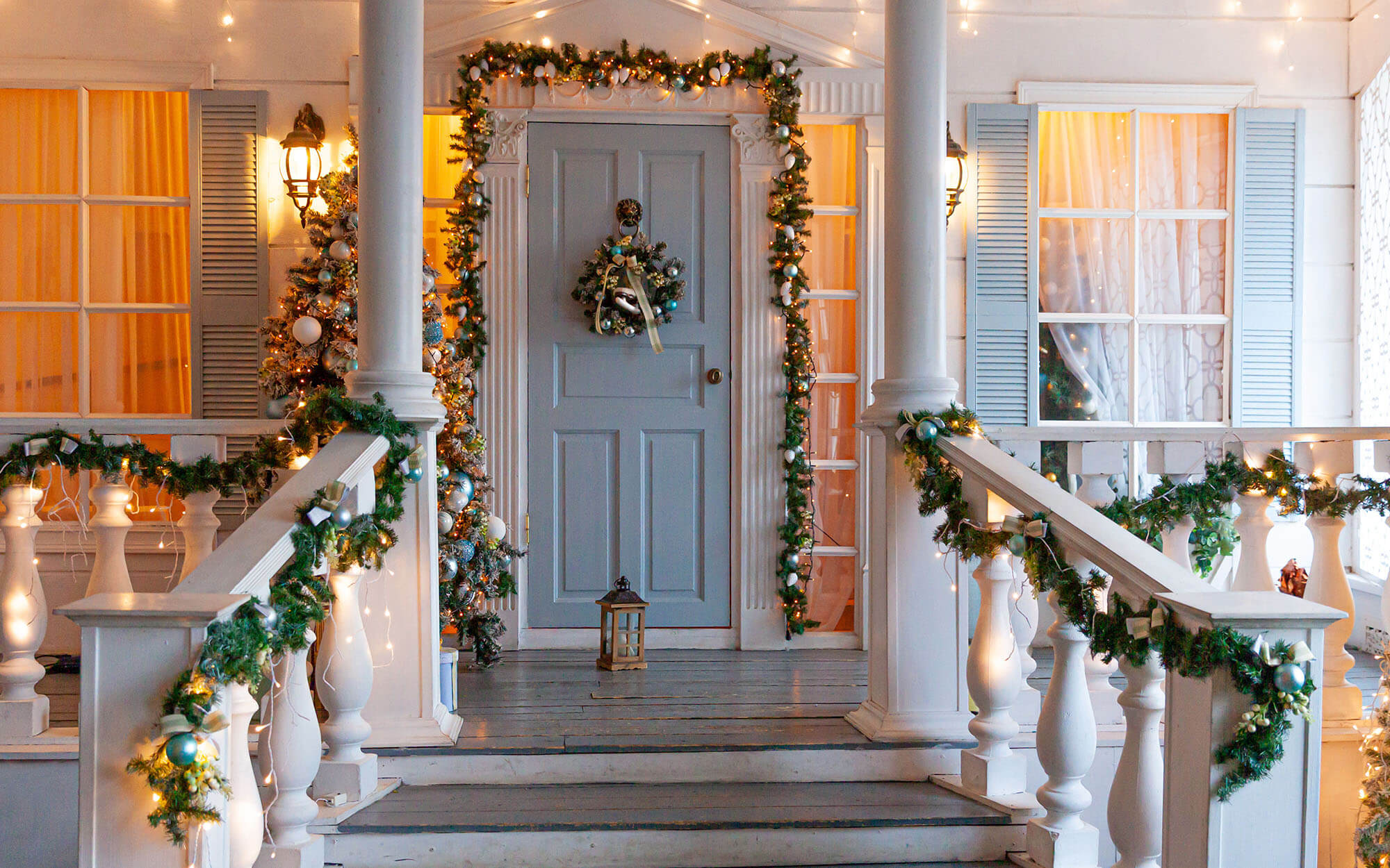 Holiday Decorating Safety Tips The Ring Blog